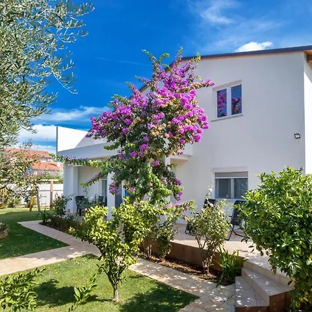 Davorka Holiday home *
